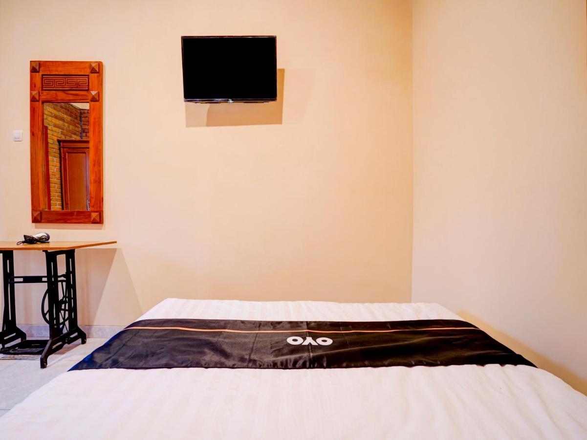 Super Oyo Collection O 90265 Cempoko Mulyo Homestay Syariah Tugu エクステリア 写真